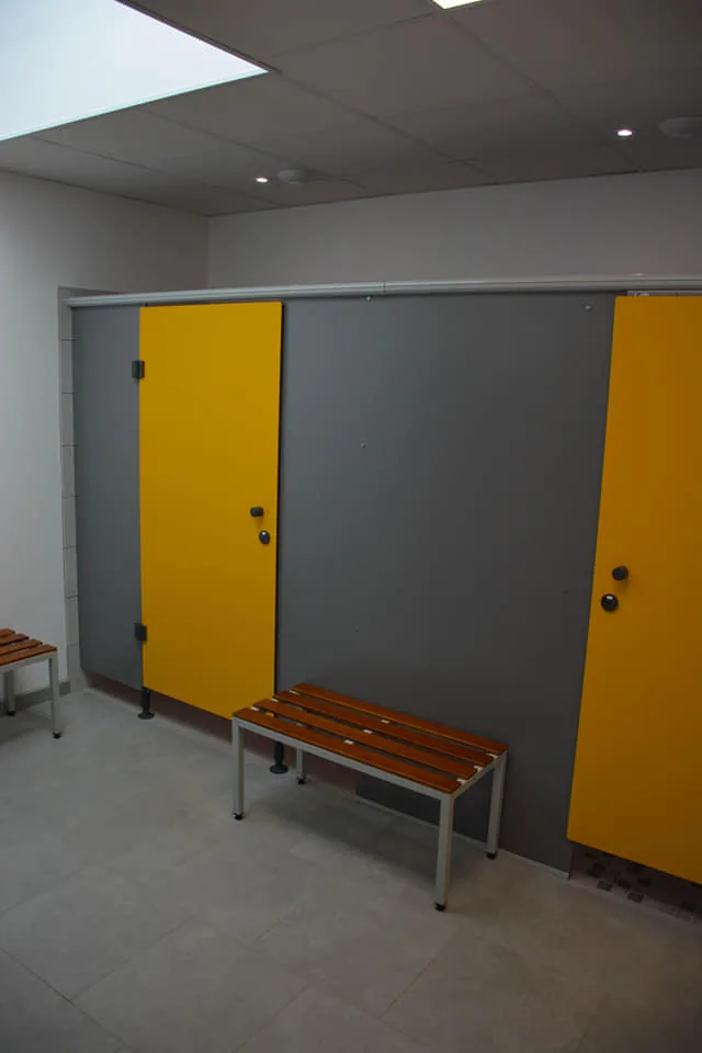 Vestiaires femmes des Ambulances SMET
