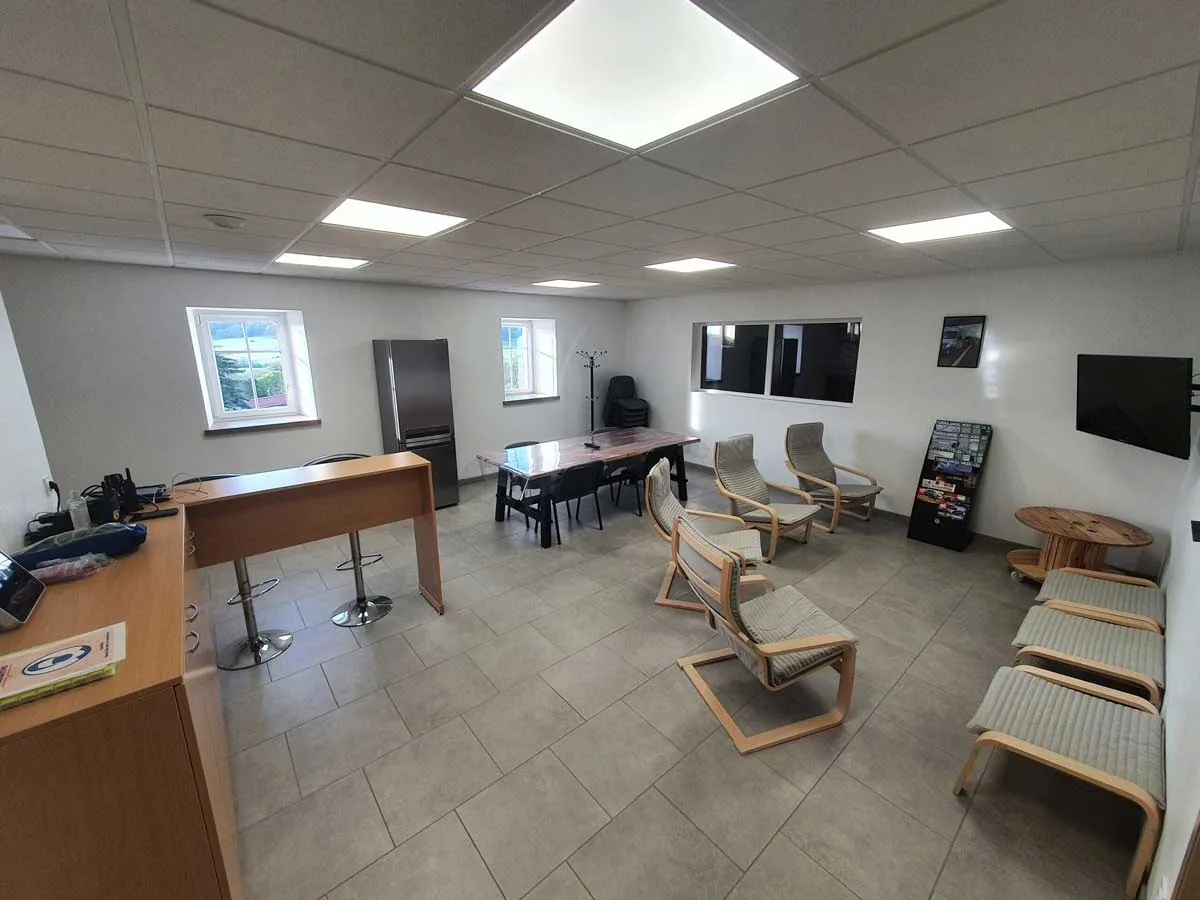 Salle de repos et de réunion des Ambulances SMET